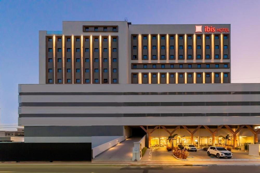 Ibis Tubarao Hotel Exterior photo